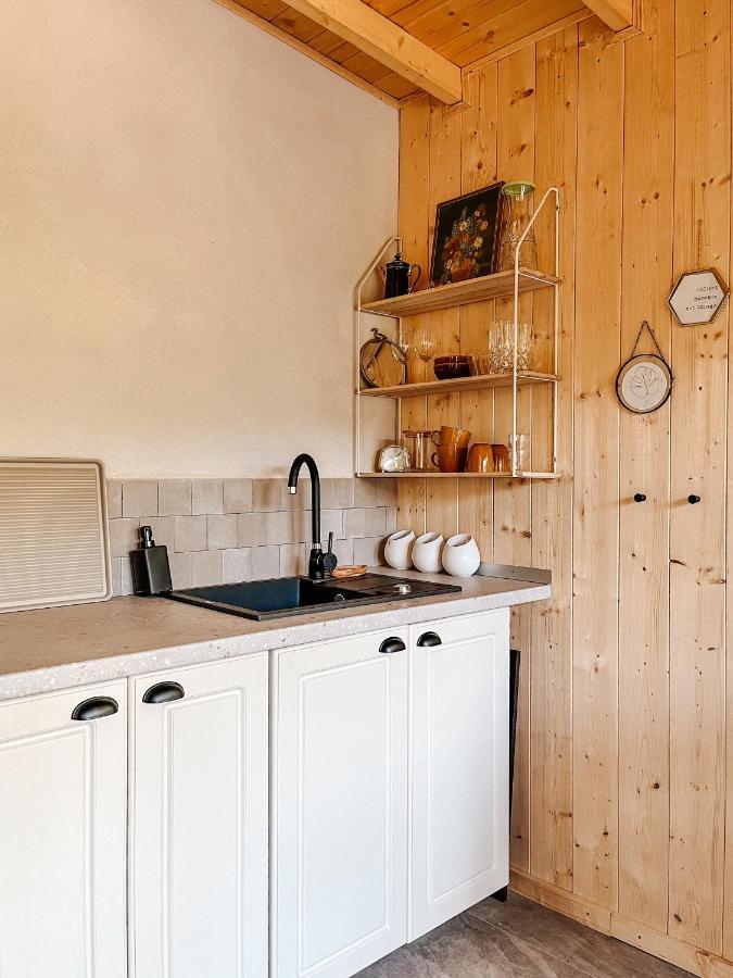 Elysian Fields - The Island Tiny House Bed & Breakfast Sadu Dış mekan fotoğraf