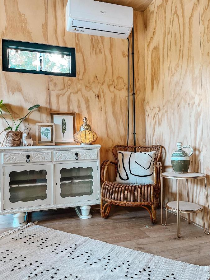 Elysian Fields - The Island Tiny House Bed & Breakfast Sadu Dış mekan fotoğraf