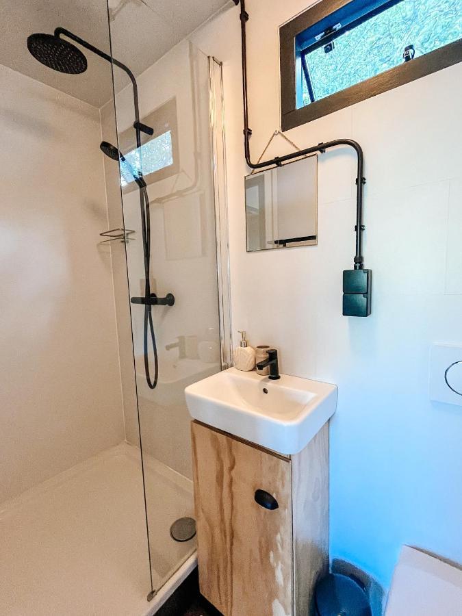 Elysian Fields - The Island Tiny House Bed & Breakfast Sadu Dış mekan fotoğraf