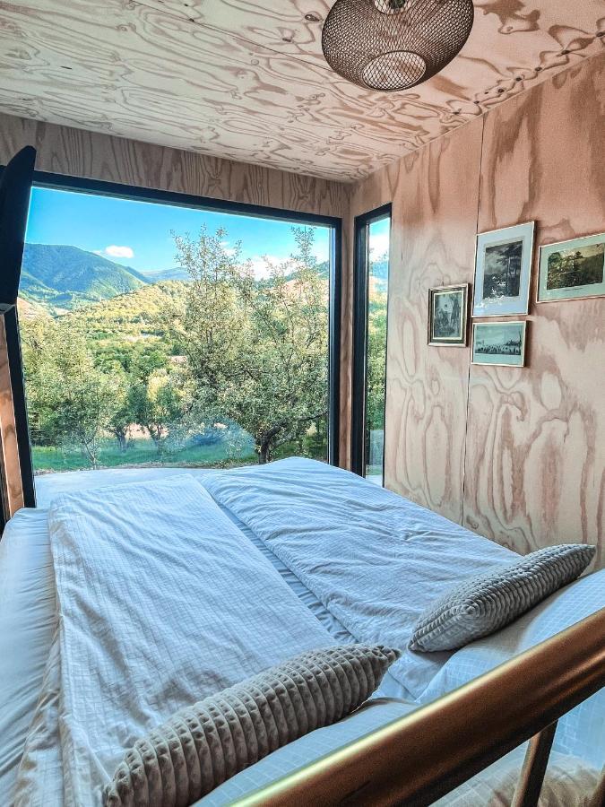 Elysian Fields - The Island Tiny House Bed & Breakfast Sadu Dış mekan fotoğraf