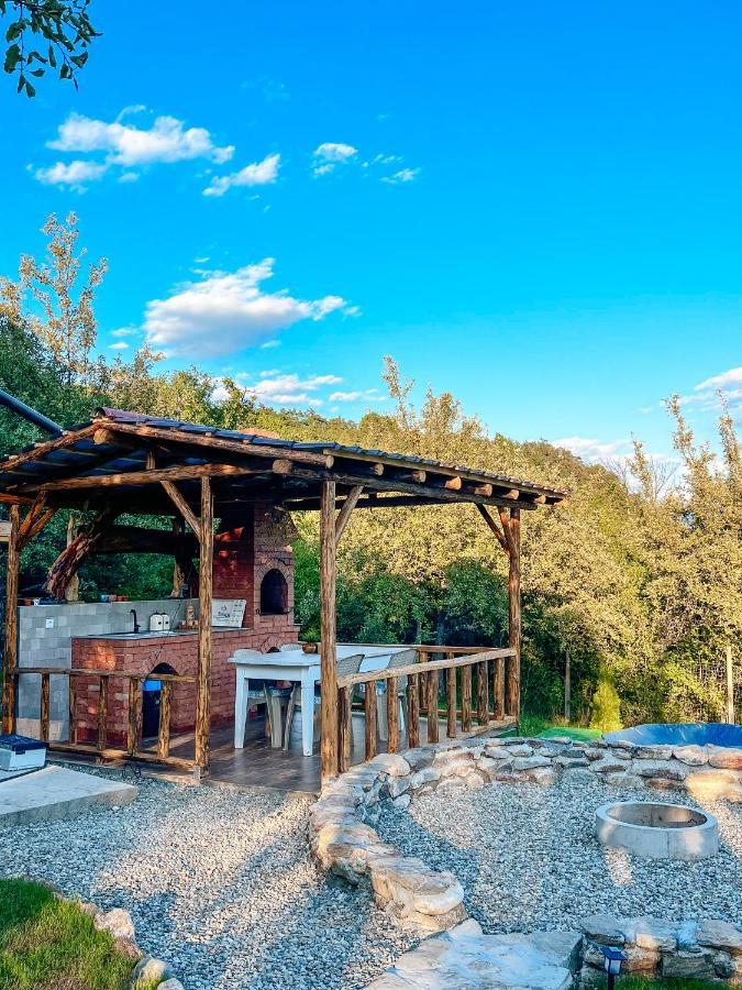 Elysian Fields - The Island Tiny House Bed & Breakfast Sadu Dış mekan fotoğraf