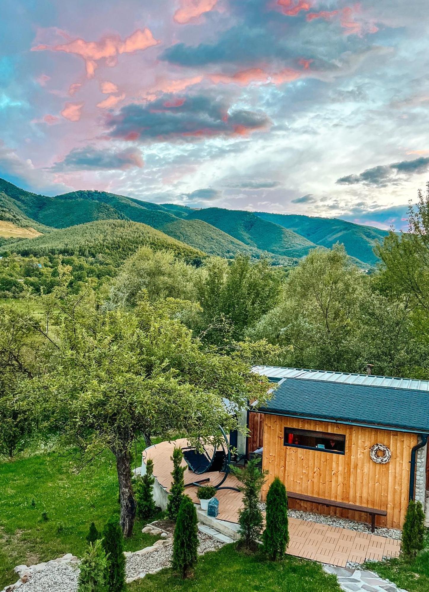 Elysian Fields - The Island Tiny House Bed & Breakfast Sadu Dış mekan fotoğraf