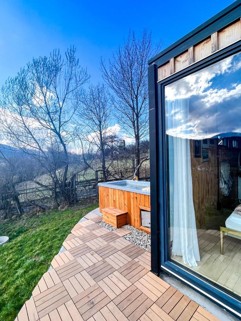 Elysian Fields - The Island Tiny House Bed & Breakfast Sadu Dış mekan fotoğraf